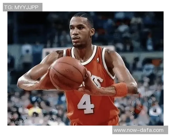 哈珀表现惊艳全场16中10砍下22分6助助力球队完成关键反超